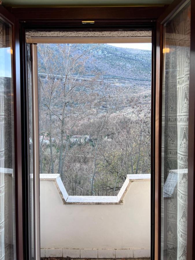 Il Rustico Uno A Bugnara Nella Valle Del Sagittario Sulmona Bagian luar foto